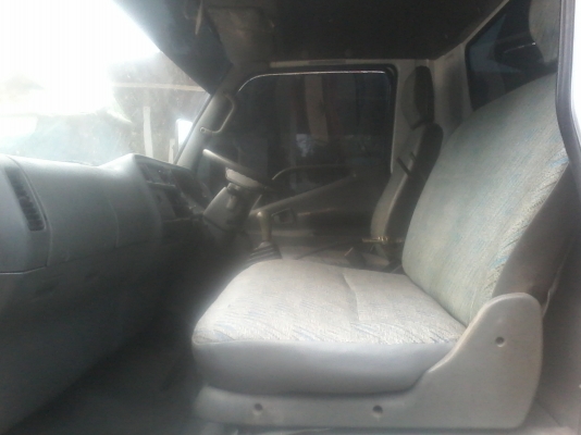 MITSUBISHI  115 เทอร์โบ  พวงมาลัยเพาเวอร์  มีแอร์ กระบะกว้าง 2.10  เมตร  ยาว  4.40  เมตร  ดั้ม  ปี  50  เครื่องดี  ครัชชีสวย  รถพร้อมใช้งาน  เอกสารพร้อม