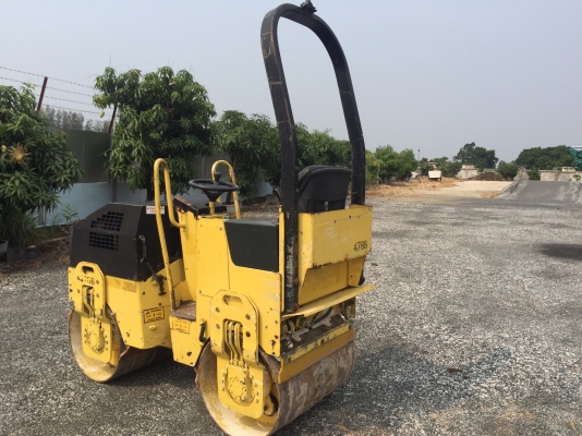 ขายรถBomagรุ่นBW80 นำเข้าจากญี่ปุ่น ไม่เคยใช้งานในไทย มีเอกสารพร้อมจดทะเบียน น้ำหนัก1.6ตันหน้าเหล็กหลังเหล็ก บดอัดสั่นสเทือนได้ทั้ง2ล้อ เอวออ่น เครื่องยนต์ดีเซลคูโบต้า3สูบ สภาพดีพร้อมใช้งาน ขายรถBomagรุ่นBW80 นำเข้าจากญี่ปุ่น ไม่เคยใช้งานในไทย มีเอกสารพร้อมจดทะเบียน น้ำหนัก1.6ตันหน้าเหล็กหลังเหล็ก บดอัดสั่นสเทือนได้ทั้ง2ล้อ เอวออ่น เครื่องยนต์ดีเซลคูโบต้า3สูบ สภาพดีพร้อมใช้งาน