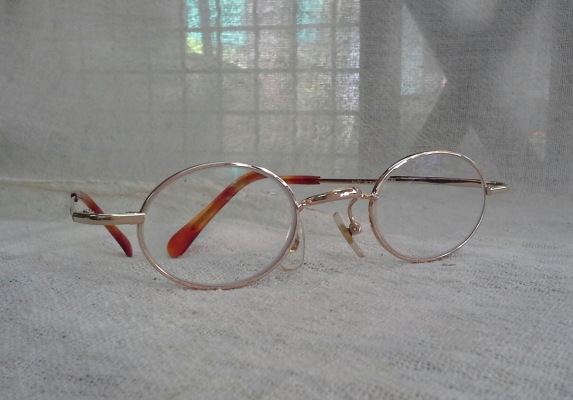 แว่นสายตายาวไททาเนียม  Giorgio Bartani made in Japan