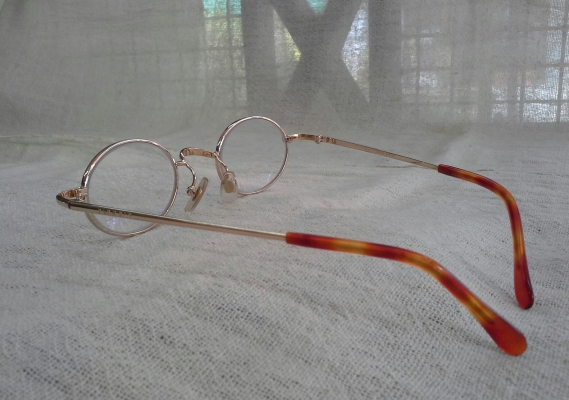 แว่นสายตายาวไททาเนียม  Giorgio Bartani made in Japan