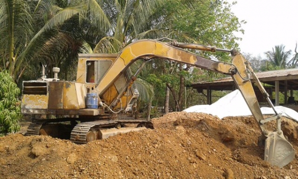 ขายด่วน ยกคู่ครับ Komatsu Pc60-2 รถหกล้อ อีสูสุ 110 แรง
