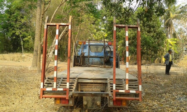 ขายด่วน ยกคู่ครับ Komatsu Pc60-2 รถหกล้อ อีสูสุ 110 แรง ขายด่วน ยกคู่ครับ Komatsu Pc60-2 รถหกล้อ อีสูสุ 110 แรง