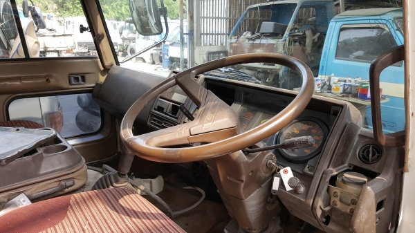 ขายหัวเก๋ง ฮีโน่ 4D หน้ากากทอง สภาพงามงาม เก่าญี่ปุ่น