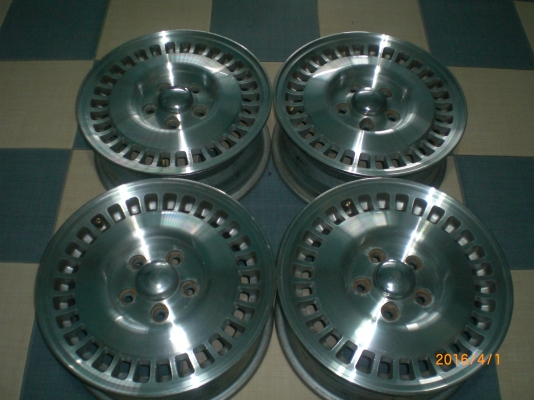 แม็ก15x6 5รู114 off40 4วง1500