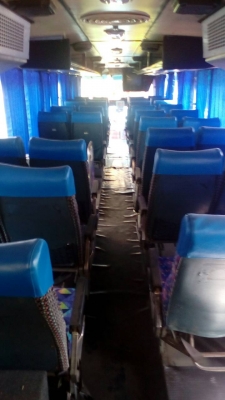 ขายรถบัสแอร์ชั้นครึ่งทรงมังกร ถุงลม เครื่อง DAEWOO ช่วงล่าง ISUZU ทั้งคัน คานหน้า-คานท้าย ISUZU แอร์ไฟฟ้า ยางเรเดียล ล้อแม็กซ์ เครื่องเสียงพร้อม สภาพพร้อมใช้งาน ราคา 600,000 บาท ต่อรองได้ สนใจติดต่อ คุณเสน่ห์ โทร 081-2924481 , 085-1988301