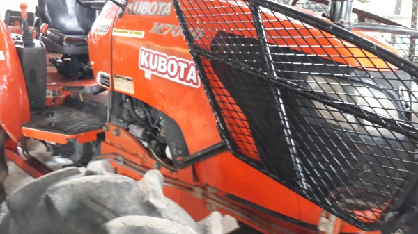 ขายM7040  ตัวรถ. ดันหน้า. 385000