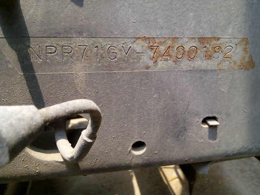 หกล้อ อีซูซุ NPR130ดั้ม 5คิวกะบะมีเนียม สภาพดีสวยพร้อมใช้ ทะเบียนพร้อมโอน