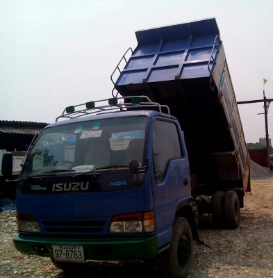 หกล้อ อีซูซุ NPR130ดั้ม 5คิวกะบะมีเนียม สภาพดีสวยพร้อมใช้ ทะเบียนพร้อมโอน