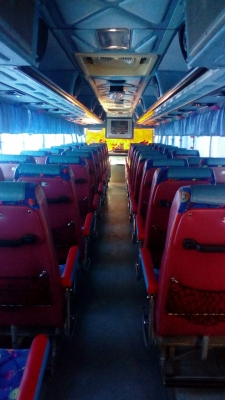 ขายรถบัสแอร์ชั้นครึ่ง ตัวถังต่อใหม่ สองเสา อู่ช่างทูรย์บ้านโป่ง ถุงลมเขาควาย MITSU ทั้งคัน เครื่อง MITSU คานหน้า-คานท้าย MITSU ช่วงล่าง MITSU ฝ้าภายในจิ๊กซอ VIP แอร์บูสตาร์ ระบบเหมือนแปดล้อ ยางเรเดียลใหม่หมด 6 เส้น  กระทะโครเมียมทั้งคัน เครื่องเสีย