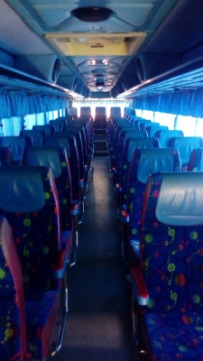 ขายรถบัสแอร์ชั้นครึ่ง ตัวถังต่อใหม่ สองเสา อู่ช่างทูรย์บ้านโป่ง ถุงลมเขาควาย MITSU ทั้งคัน เครื่อง MITSU คานหน้า-คานท้าย MITSU ช่วงล่าง MITSU ฝ้าภายในจิ๊กซอ VIP แอร์บูสตาร์ ระบบเหมือนแปดล้อ ยางเรเดียลใหม่หมด 6 เส้น  กระทะโครเมียมทั้งคัน เครื่องเสีย