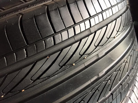 ขายยาง FEDERRAL FORMOZA FD2 215-45-17 ปี12 ดอกหนา สภาพสวย ชุดละ 3,500 บาท