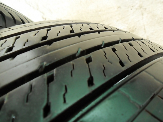 ยางกระบะขอบ15 ดันล็อป215-70-R15 ลงพื้นปี15 (2เส้น1,800)