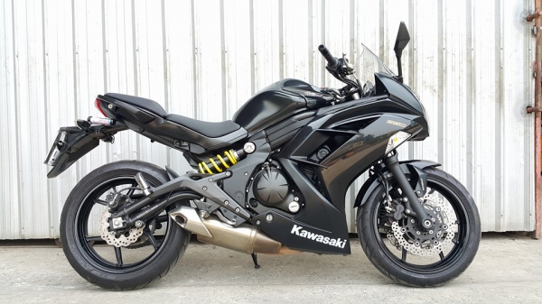 Ninja650 2013 ตัวโช๊คเหลือง วิ่งน้อย สภาพสวยมาก ราคาไม่แพง ต่อรองได้จ้า