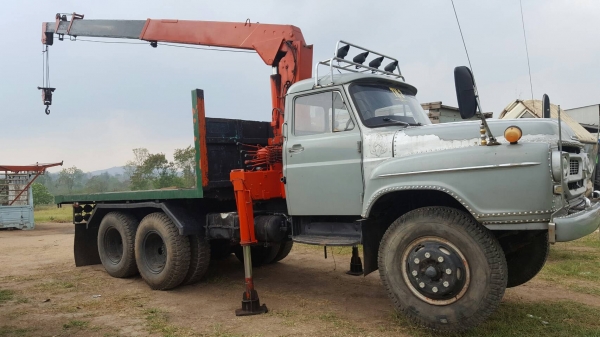 10ล้อหัวยาวอีซุ ติดเครน 5ตัน เครือง6BD1ปั้มลม รถพร้อมไช้งานเอกสารครบพร้อมโอน