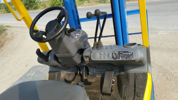 ขายด่วนรถยกKOMATSU FG10-21ยก1ตันรุ่นใหม่ตัวล่าสูดเกียรออโต้ยางใหม่4เส้นเสาสูง3เมตรรถนอกเพิ่งเข้ามายังไม่เคยใช้งานในเมืองไทยเลย