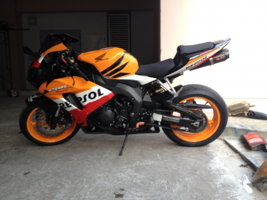 ขาย CBR 1000 rr ปี 07 ทะเบียนโอน(เพิ่มคลิปเสียง) ขาย CBR 1000 rr ปี 07 ทะเบียนโอน(เพิ่มคลิปเสียง)