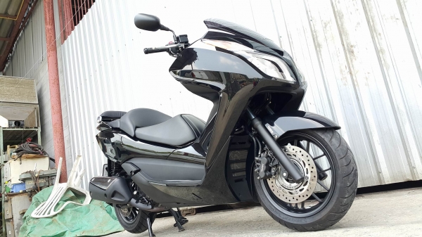 Forza300 2013 พร้อมใช้ 2000 กิโลแท้ ถ่ายของเหลวแล้ว ไม่แพง ต่อรองได้ครับ Forza300 2013 พร้อมใช้ 2000 กิโลแท้ ถ่ายของเหลวแล้ว ไม่แพง ต่อรองได้ครับ