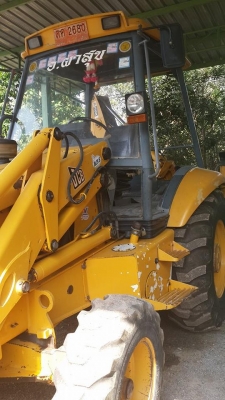 ขายรถตักหน้า-ขุดหลัง JCB 3 CX พร้อมลายหัวแย็ก สภาพพร้อมใช้ ราคา 650,000 บาท สนใจติดต่อ คุณอีน 081-683-7518