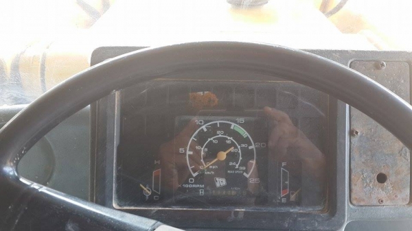 ขายรถตักหน้า-ขุดหลัง JCB 3 CX พร้อมลายหัวแย็ก สภาพพร้อมใช้ ราคา 650,000 บาท สนใจติดต่อ คุณอีน 081-683-7518