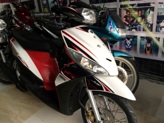 mio 115i cc.ระบบหัวฉีด สีดำแดง สีเดิมสดสวยทั้งคัน รถเดือน กรกฏาคม ปี 57 ไมล์ 15xxx โล  แถม 4 รายการ 22900