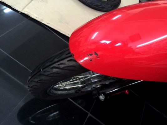 scoopy i สีดำแดง ลายลิง สุดเท่ รถเดือน กุมภาพันธ์ ปี57 ไมล์ 4 พันโล แถม 4 รายการ 31900