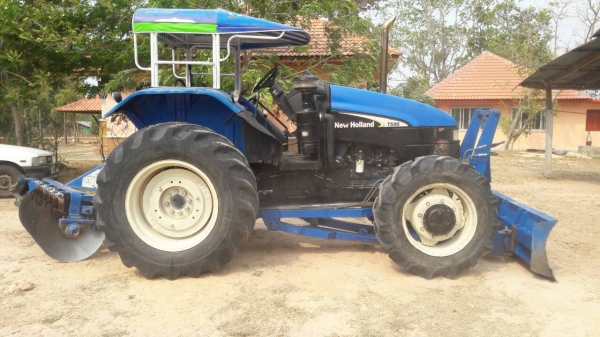 ขายยางรถไถฟอร์ด TS90  ยางใหม่