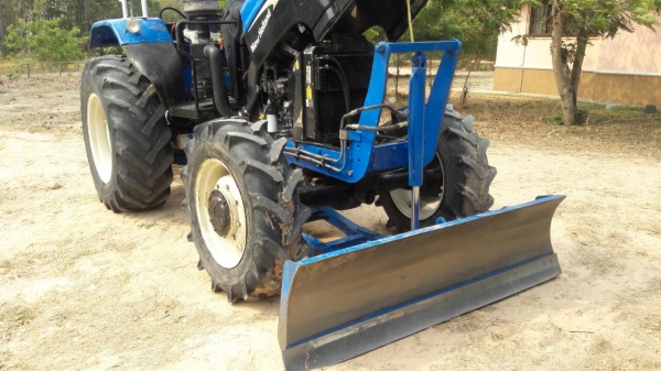 ขายยางรถไถฟอร์ด TS90  ยางใหม่