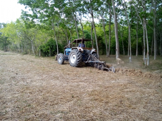 รถไถ่ฟอร์ด 6610  2เพลา  แท้ คานหน้าคาราโร่  (รถห้างแท้)  รถสวย.พร้อมใช้งาน.เล่มพร้อม