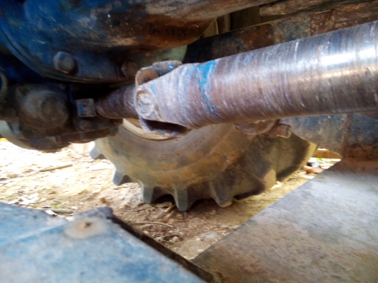 รถไถ่ฟอร์ด 6610  2เพลา  แท้ คานหน้าคาราโร่  (รถห้างแท้)  รถสวย.พร้อมใช้งาน.เล่มพร้อม