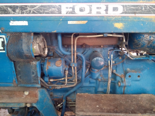 รถไถ่ฟอร์ด 6610  2เพลา  แท้ คานหน้าคาราโร่  (รถห้างแท้)  รถสวย.พร้อมใช้งาน.เล่มพร้อม