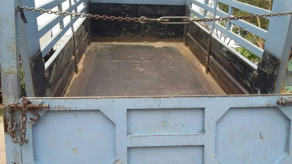 ขายรถ6ล้อ ดั้มเกษตร NPR115แรง เฟืองท้ายใหญ่ เครื่องดี แคชซีสวย ยางดี ภายในสวย เกียร์สั้น เอกสารพร้อมโอน สนใจโทร 090-8588220คุณนะ 093-3258446คุณบิว หรือเข้าดูสินค้าอื่นๆได้ที่ www.truck.in.th/498 หรือเพจFacebook ณรงค์ ซื้อขายรถมือสอง (เว็บไซต์ส่วนตัว) หรือ