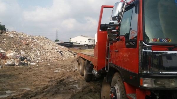 HINO เทเลอร์หางปลา10ล้อ เพลาเดียว HINO เทเลอร์หางปลา10ล้อ เพลาเดียว