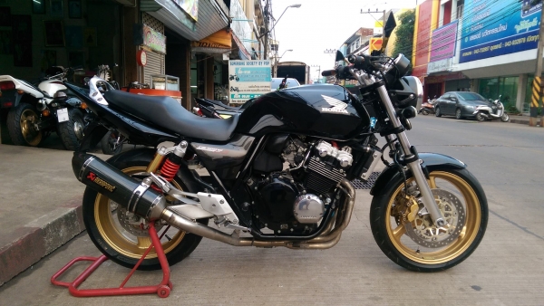 ขายคับ HONDA CB400 TECH3 ปี2007 กญแจชิฟ2ดอก สีสวย ท่อแต่งเคฟล่า แฮนด์บาร์ กระจกแต่ง ยางหน้าหลังเต็ม อินวอยส์สรรพสามิตร ราคา 97500 บาท ส่งได้ทั่วไทยคับ สนใจติดต่อ 081-0578282 FACEBOOK ชาญณรงค์ ป๊อป ชัยอมฤต ไอดีไลน์ POPBIGBIKESAKON คับ สนใจรถสวย ถูก ดี ต้อง