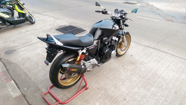 ขายคับ HONDA CB400 TECH3 ปี2007 กญแจชิฟ2ดอก สีสวย ท่อแต่งเคฟล่า แฮนด์บาร์ กระจกแต่ง ยางหน้าหลังเต็ม อินวอยส์สรรพสามิตร ราคา 97500 บาท ส่งได้ทั่วไทยคับ สนใจติดต่อ 081-0578282 FACEBOOK ชาญณรงค์ ป๊อป ชัยอมฤต ไอดีไลน์ POPBIGBIKESAKON คับ สนใจรถสวย ถูก ดี ต้อง