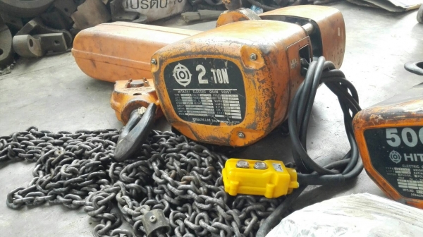 ** ขายแล้วครับ!! ** รอกโซ่ไฟฟ้า HITACHI Made in JAPAN 2 ton.ไฟ 380V โซ่ยาว 12 m. สภาพสวยอุปกรณ์ครบดึงนิ่มมาเทสได้.