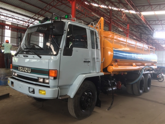 ขายรถบรรทุกน้ำ สิบล้อ อีซูซุ ร็อค 175 สโลส 2 เพา บรรทุกถังน้ำ16,000ลิต อุปกรณ์ครบ ถังน้ำต่อใหม่ทำใหม่ทั้งคัน เล่มทะเบียนพร้อมโอน ขาย สด-ผ่อน ได้ทุกข้อเสนอ ครับ