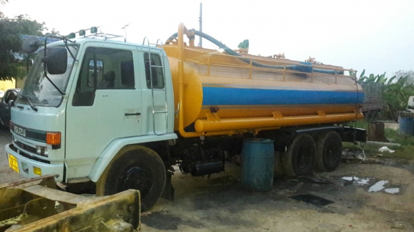 ขายรถบรรทุกน้ำ สิบล้อ อีซูซุ ร็อค 175 สโลส 2 เพา บรรทุกถังน้ำ16,000ลิต อุปกรณ์ครบ ถังน้ำต่อใหม่ทำใหม่ทั้งคัน เล่มทะเบียนพร้อมโอน ขาย สด-ผ่อน ได้ทุกข้อเสนอ ครับ ขายรถบรรทุกน้ำ สิบล้อ อีซูซุ ร็อค 175 สโลส 2 เพา บรรทุกถังน้ำ16,000ลิต อุปกรณ์ครบ ถังน้ำต่อใหม่ทำใหม่ทั้งคัน เล่มทะเบียนพร้อมโอน ขาย สด-ผ่อน ได้ทุกข้อเสนอ ครับ