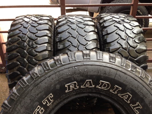 ยาง Mud GT radial 33 12.5 R15 ปี11 ดอกสวย พร้อมใช้งาน ราคาไม่แพง