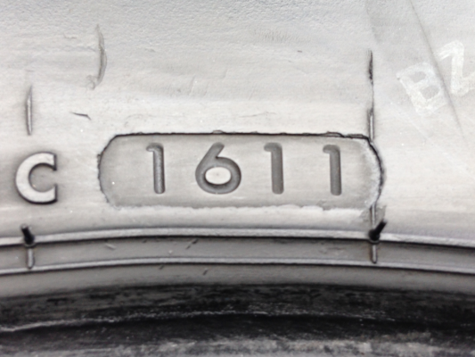 ยาง Mud GT radial 33 12.5 R15 ปี11 ดอกสวย พร้อมใช้งาน ราคาไม่แพง