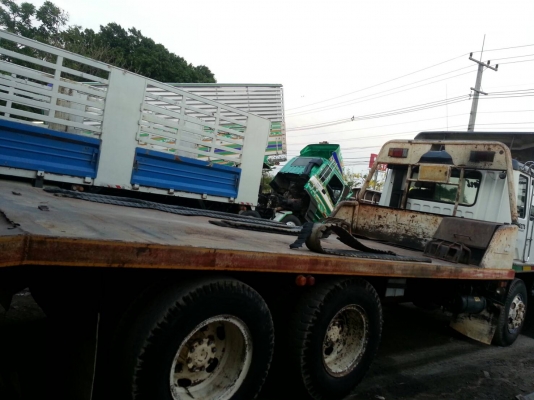 ขายเทเลอร์ขึ้นรถเกี่ยว ไอ้หลง FN527 M-AXXXXXเครื่อง190แรง ขายเทเลอร์ขึ้นรถเกี่ยว ไอ้หลง FN527 M-AXXXXXเครื่อง190แรง