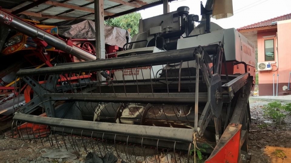 ขายรถเกี่ยวข้าว KUBOTA DC95 อุ้ม สภาพพร้อมใช้งาน เครื่องเดิม ช่วงล่างดี พร้อมงานงาน