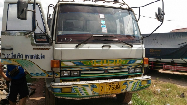 ขาย6ล้อใหญ่