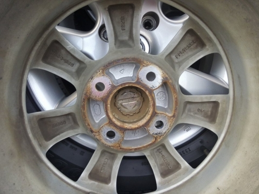 แม็กเอ็นไก 15 ใส่ 4 รู 114 พร้อมยางดันลอป 4400 บาท