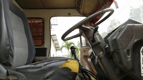 ขาย 10ล้อ Mitsubishi 220/3เพลา ปี38 พร้อมใช้งาน ขาย 10ล้อ Mitsubishi 220/3เพลา ปี38 พร้อมใช้งาน