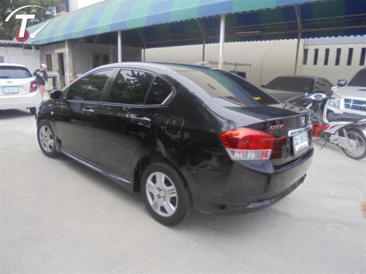 honda city 1.5 s i-vtec auto ไฟฟ้า พาวเวอร์ สภาพสวยๆเดิมๆพร้อมใช้ไม่เคยชน มีริ้วรอยบ้าง ภายในต้องทำความสะอาด มือเดียว ไมล์18xxxx ราคาต่อรองได้จ้า