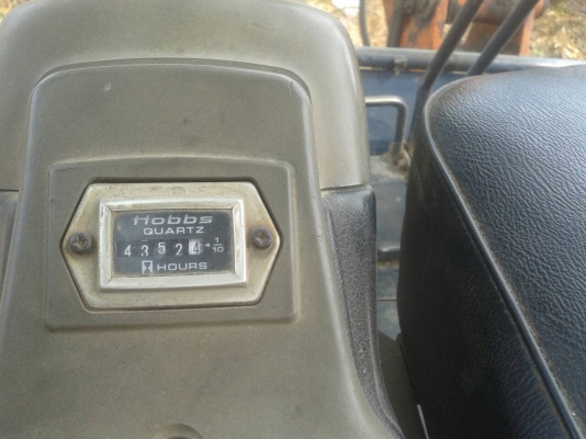 ขายด่วน แม็คโครเล็ก HITASHI สภาพพร้อมใช้งาน เครื่องปั้มดี โซ่ช่วงล่างเต็ม เอวแน่น เครื่องปั้มดีเยี่ยม คอลโทรลสั้น เอกสารสัญญาซื้อขาบ