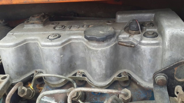 ขายด่วน แม็คโครเล็ก HITASHI สภาพพร้อมใช้งาน เครื่องปั้มดี โซ่ช่วงล่างเต็ม เอวแน่น เครื่องปั้มดีเยี่ยม คอลโทรลสั้น เอกสารสัญญาซื้อขาบ