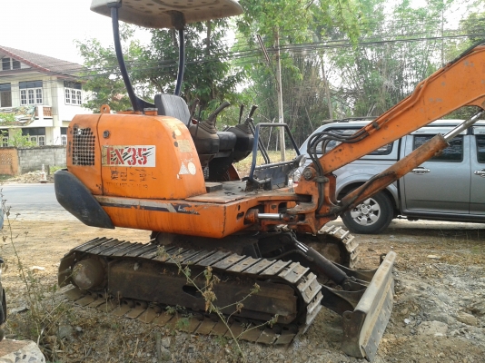 ขายด่วน แม็คโครเล็ก HITASHI สภาพพร้อมใช้งาน เครื่องปั้มดี โซ่ช่วงล่างเต็ม เอวแน่น เครื่องปั้มดีเยี่ยม คอลโทรลสั้น เอกสารสัญญาซื้อขาบ