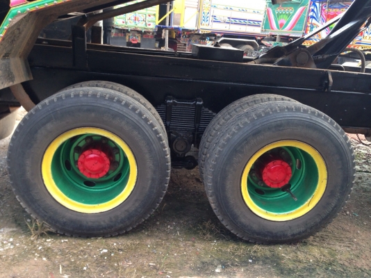 สิบล้อ DECA 270