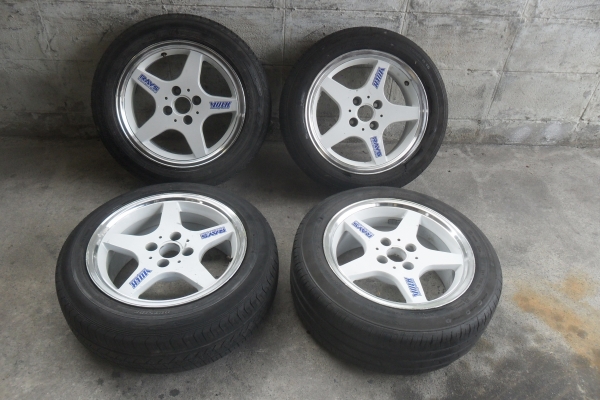 ล้อแม็ก15นิ้ว4รู100 พร้อมยาง สวยๆ 4 ล้อ ราคา 6500 บาท